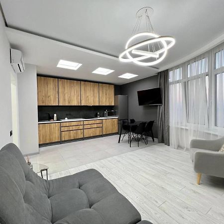 44 Pearl Stylish 1-Bedroom Apartment أوديسا المظهر الخارجي الصورة